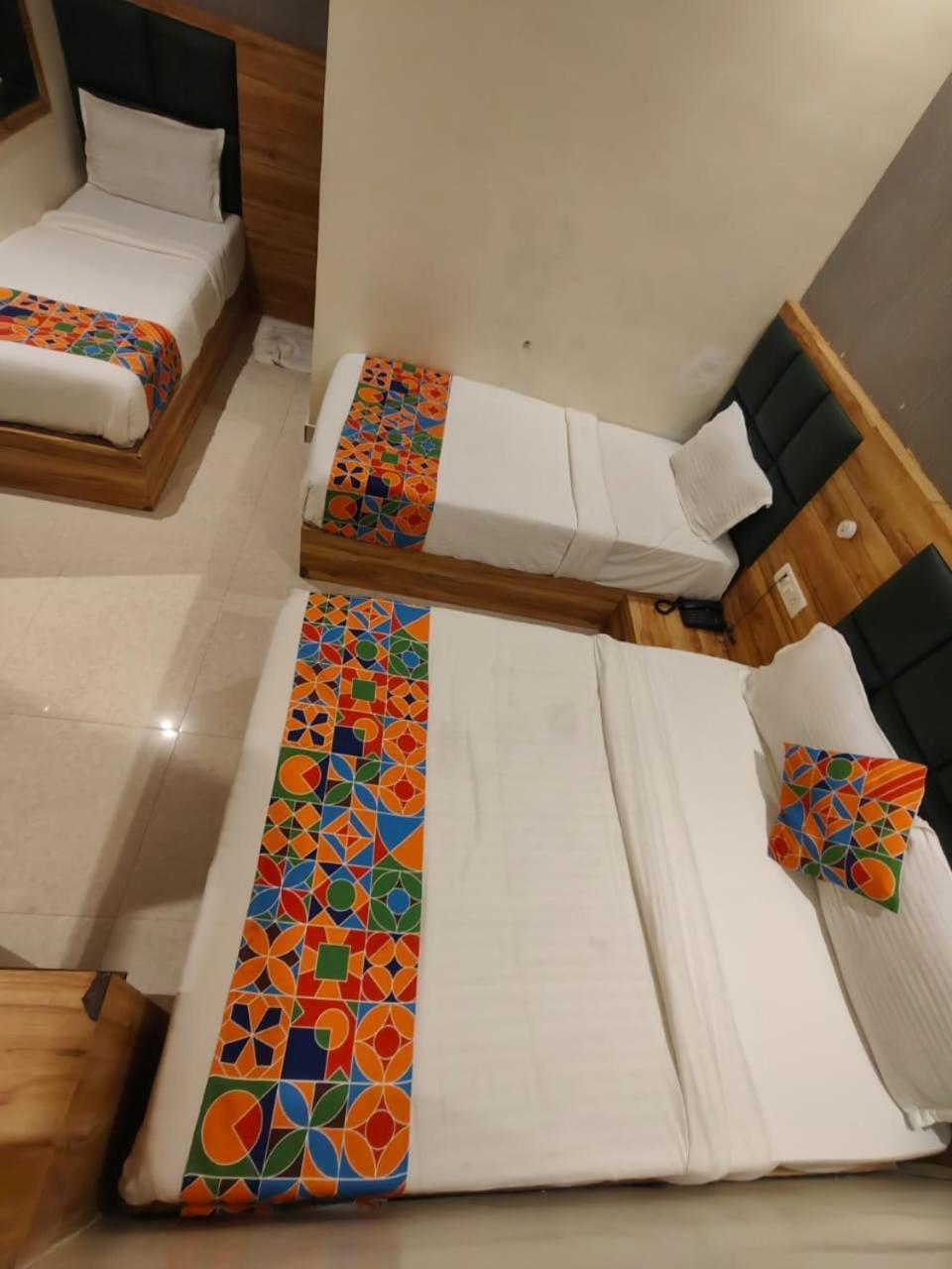 Hotel Sun City Near Saifee Hospital And Hn Reliance ムンバイ エクステリア 写真